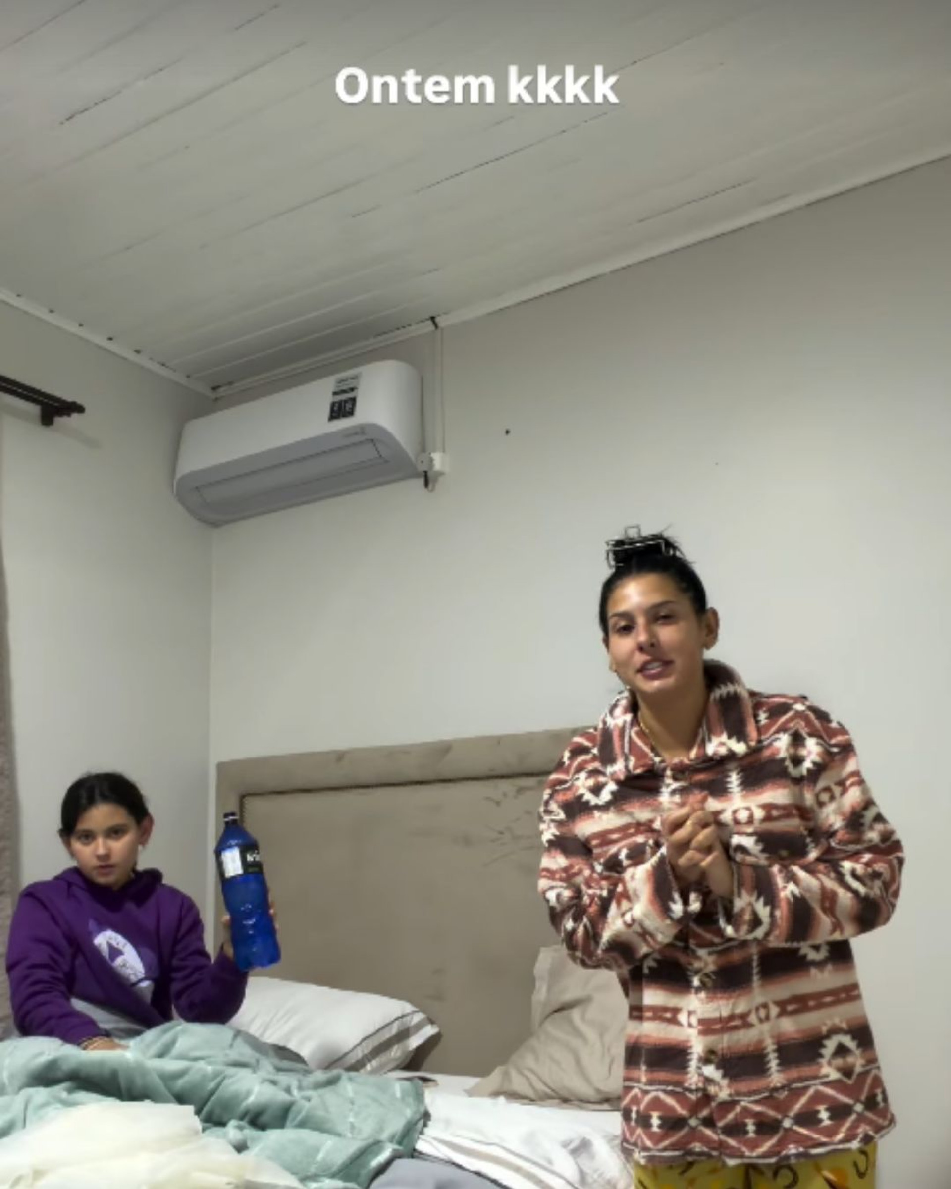 Ana Castela no quarto em que passou a noite em casa da família - Reprodução/Instagram