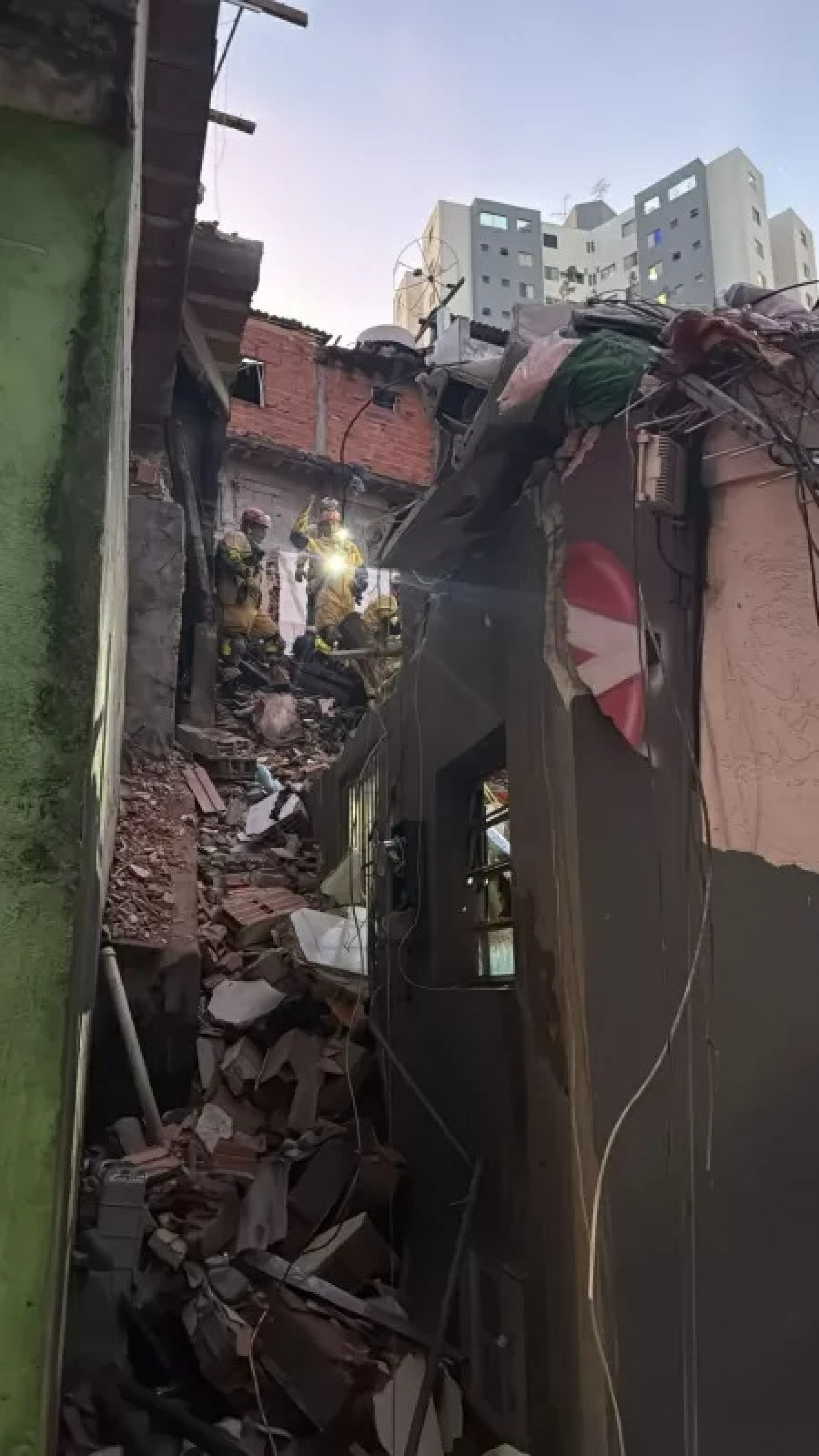 Obra atingiu tubulação de gás na Zona Oeste de São Paulo, diz Sabesp