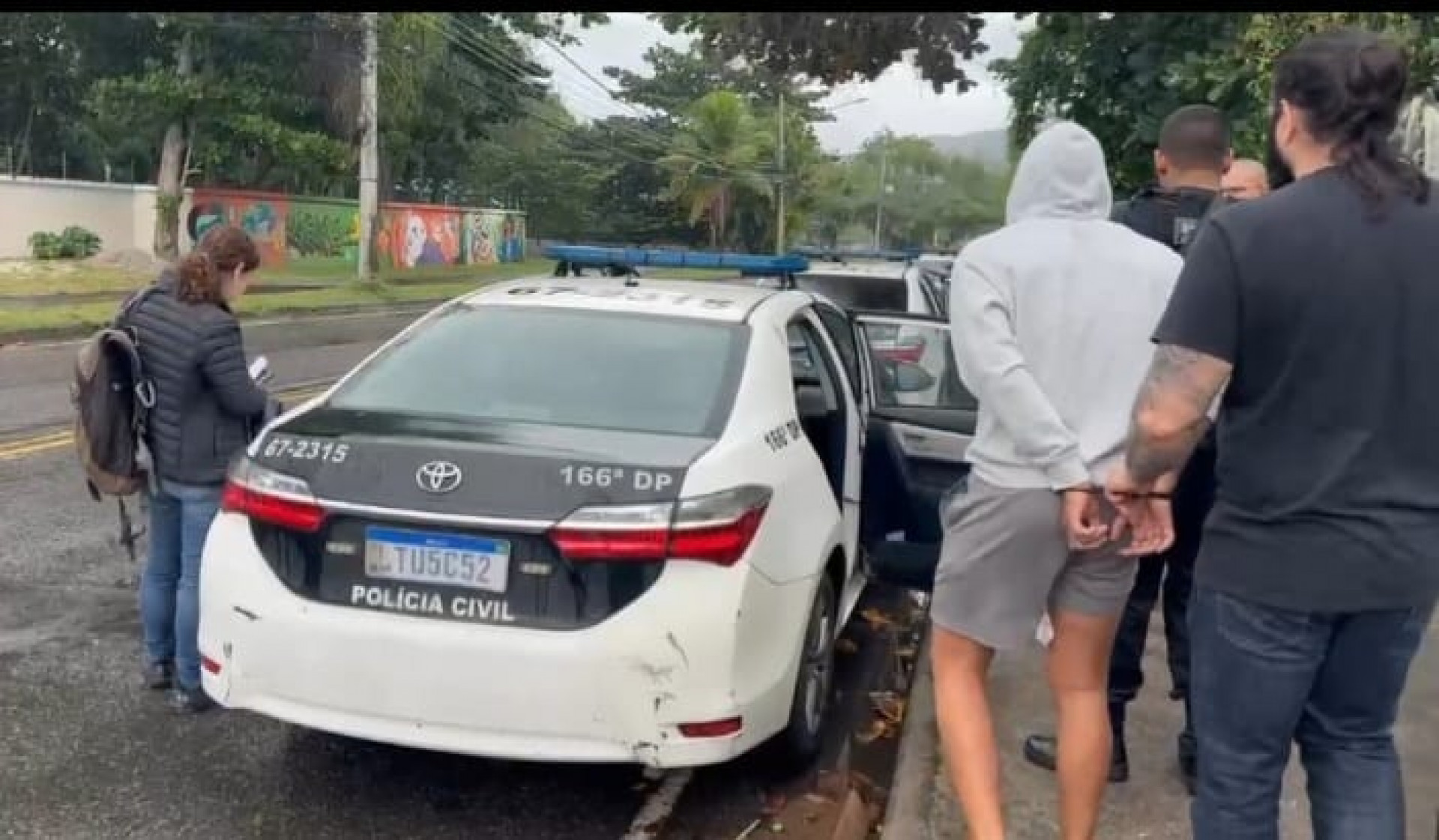 Na opera&ccedil;&atilde;o um mandado de pris&atilde;o, por furto, em aberto foi cumprido - Divulga&ccedil;&atilde;o/Pol&iacute;cia Civil