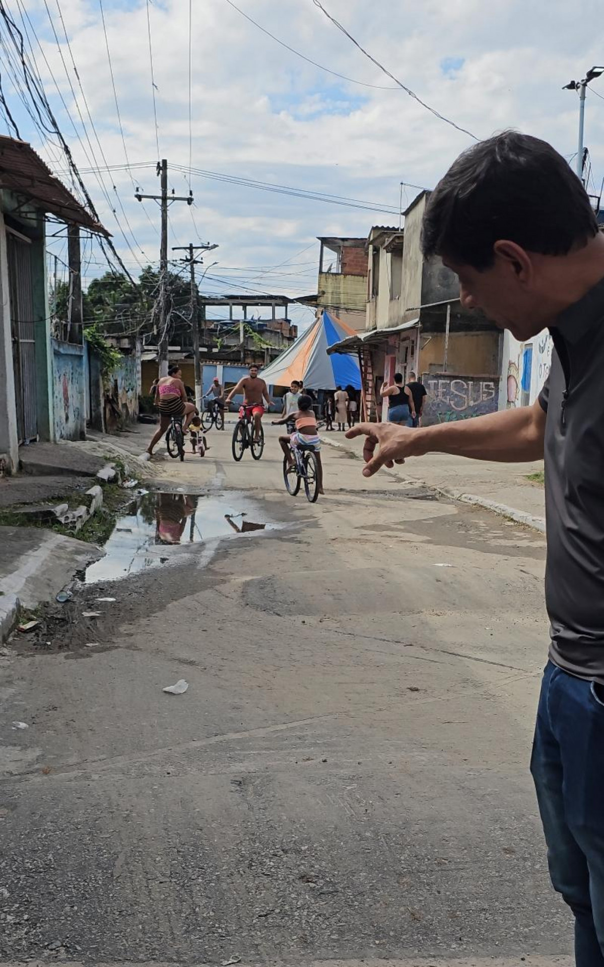Barricada em comunidade de Caxias &eacute; removida - Divulga&ccedil;&atilde;o