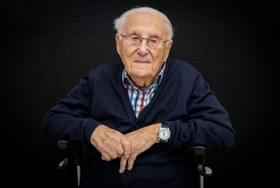 Morre aos 101 anos renomado sobrevivente de Auschwitz