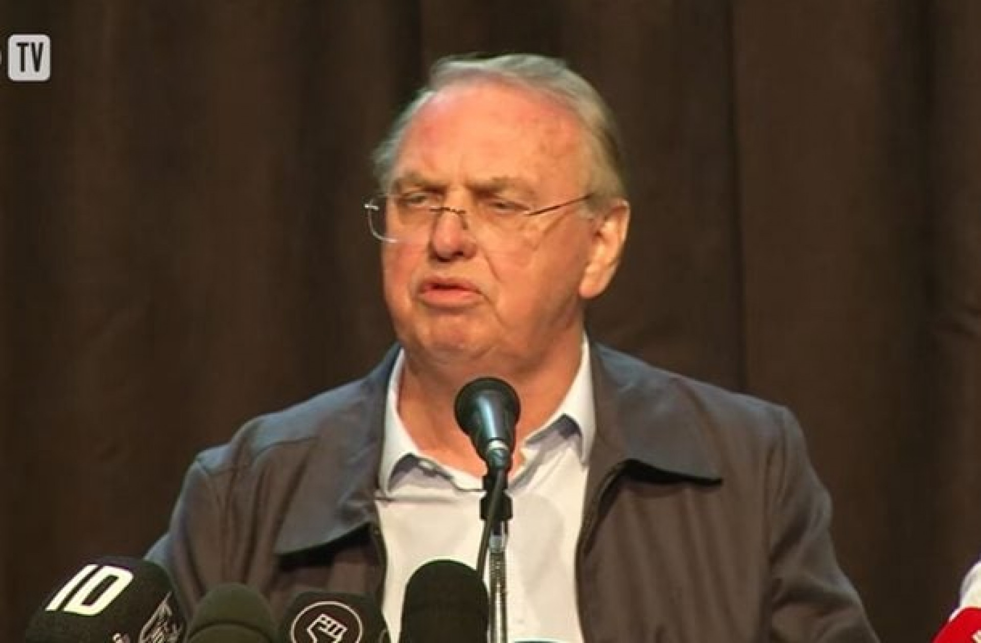 Corinthians paga sal&aacute;rios atrasados de atletas e membros da comiss&atilde;o t&eacute;cnica