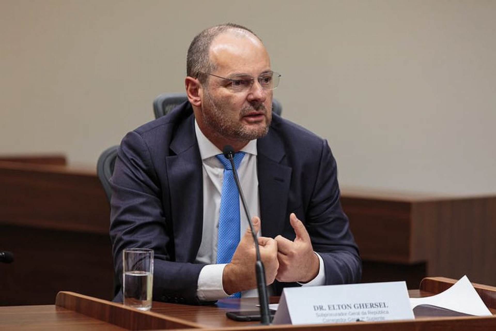 Corregedor rejeita afastamento de procurador acusado de 'ir pra cima' de advogada