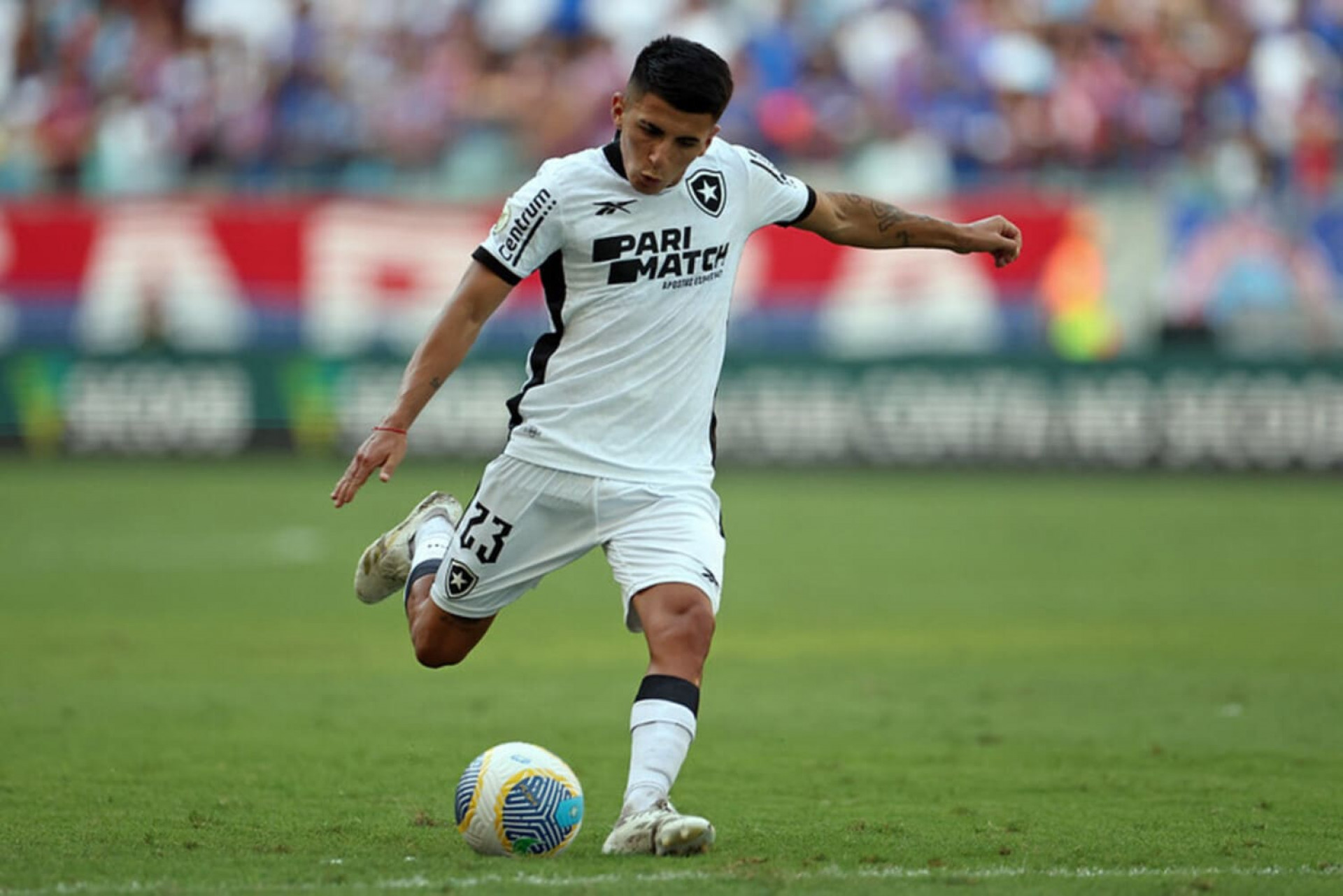 Botafogo pode perder pontos no Brasileir&atilde;o por d&iacute;vida por Thiago Almada; entenda