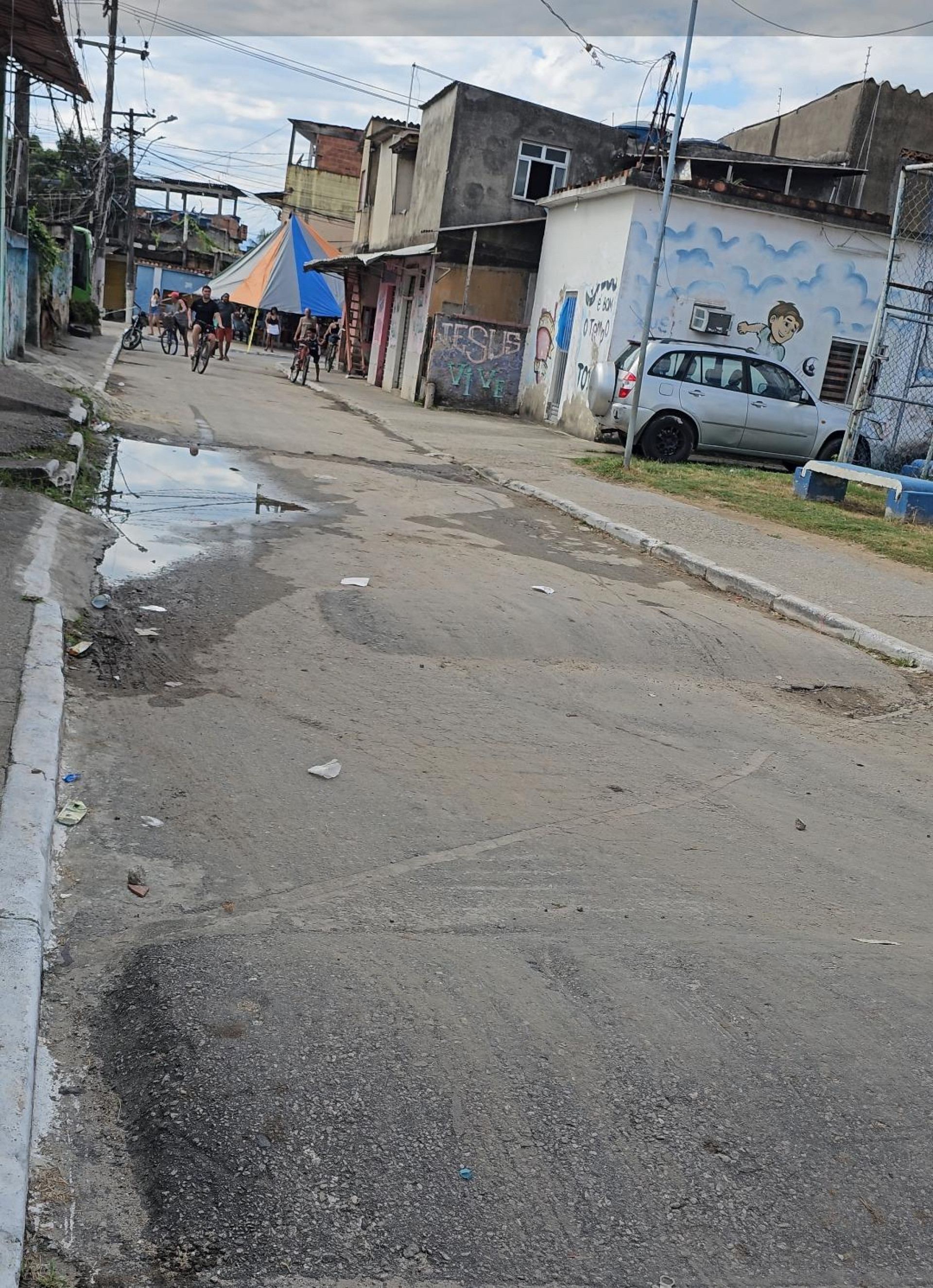 Barricada em comunidade de Caxias é removida