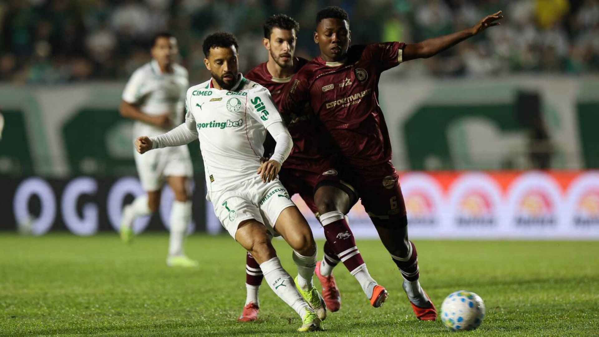 Com reservas, Palmeiras massacra Jacuipense e avan&ccedil;a na Copa do Brasil