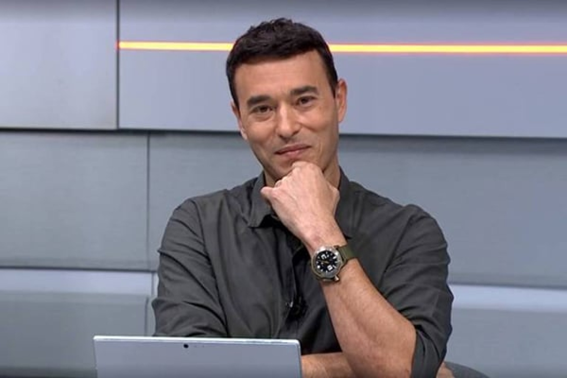 Comentarista coloca Thiago Silva acima de concorrentes e reacende debate na Sele&ccedil;&atilde;o