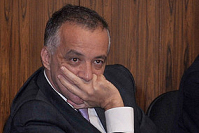 Carlinhos Cachoeira é detido pela Polícia Federal no Aeroporto de Congonhas