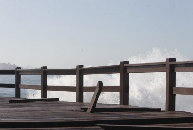 Fim da ressaca: Mirante do Leblon é danificado por ondas