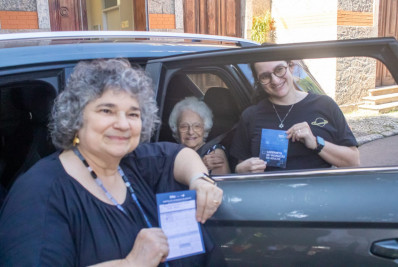 Primeiro dia de vacinação contra Covid tem alta procura de idosos e gestantes em postos de saúde