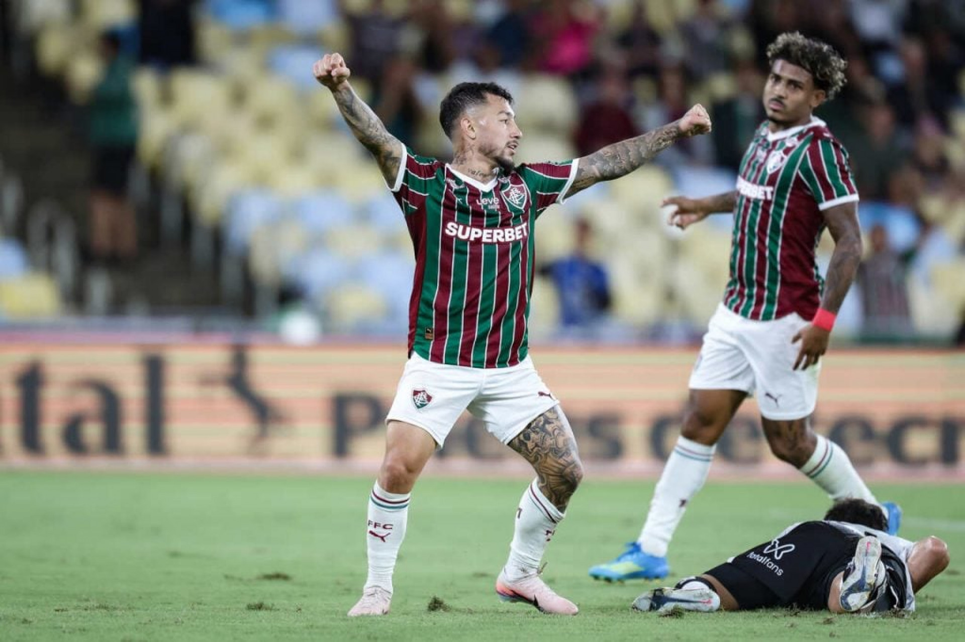 Lucho Acosta marca pela primeira vez ap&oacute;s les&atilde;o e recupera confian&ccedil;a