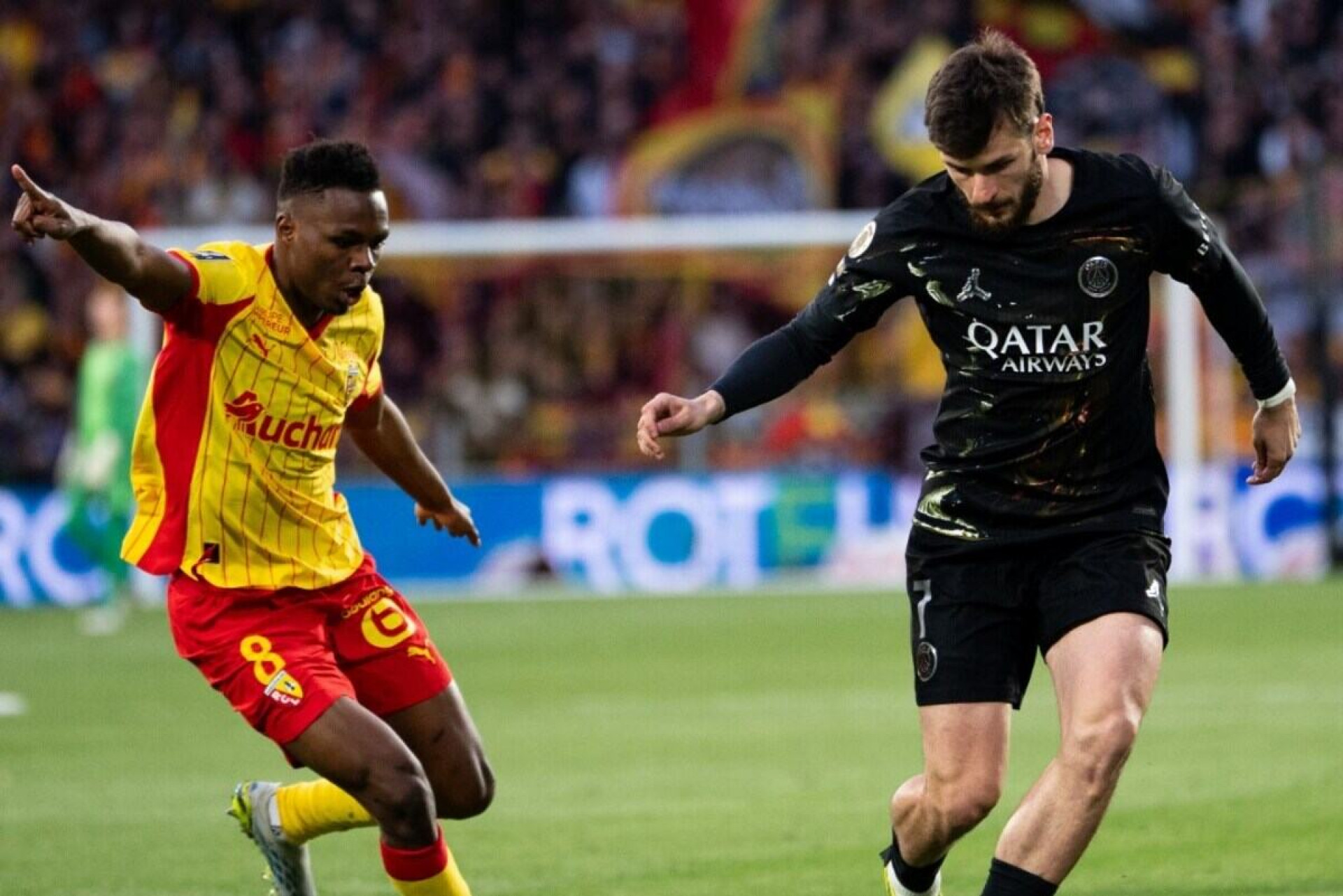 PSG vence o Lens e fatura o penta consecutivo da Ligue 1