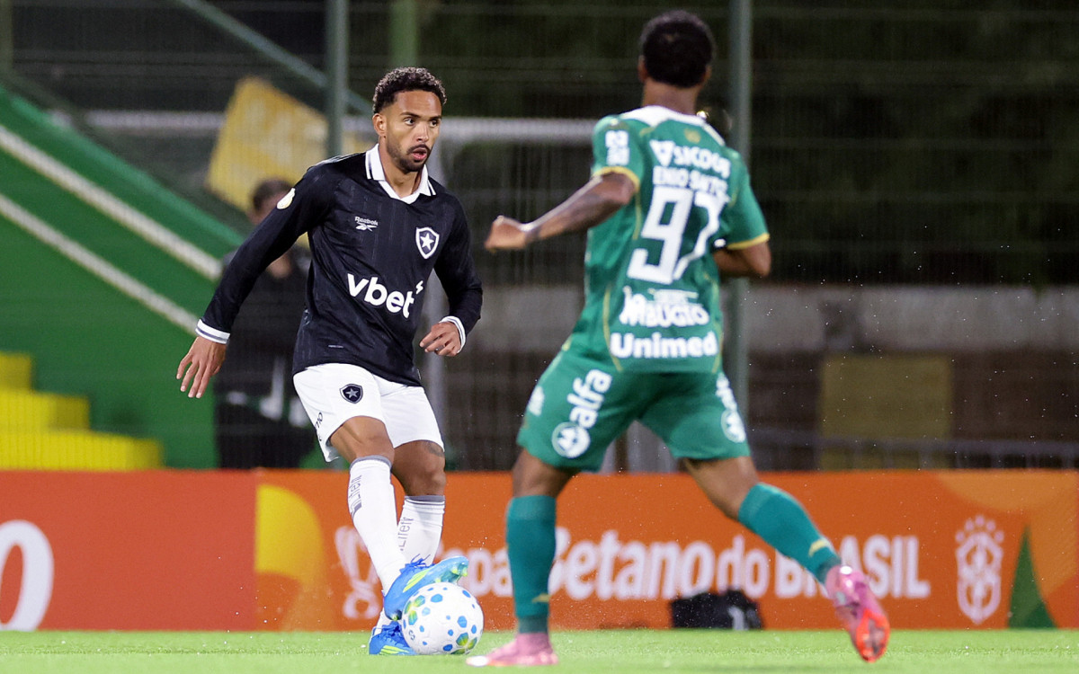 Vitinho. Chapecoense x BOTAFOGO pela Copa do Brasil no Estadio Arena Conda, 14 de Maio de 2026, Chapeco, SC, Brasil.