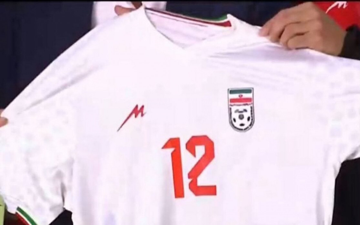 Ir&atilde; apresenta uniforme para a Copa do Mundo com mensagem de preserva&ccedil;&atilde;o ambiental