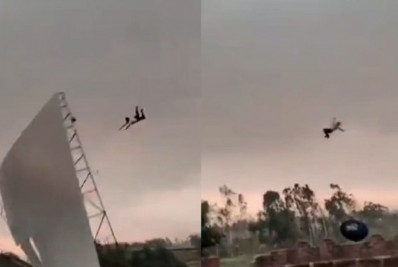 Vídeo: homem é arremessado pela força dos ventos durante tempestade no norte da ìndia