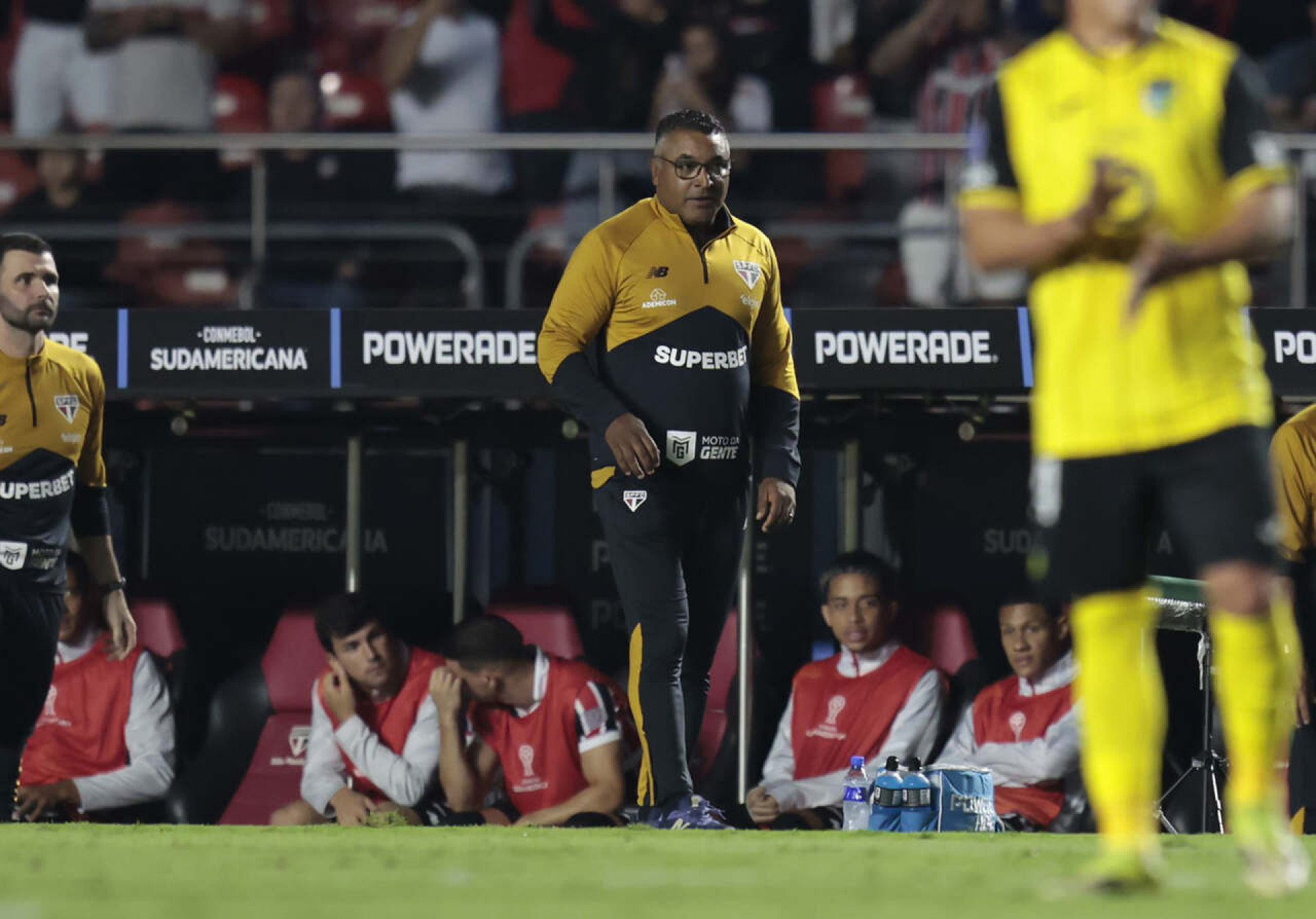 S&atilde;o Paulo encaminha acordo com Roger por multa rescis&oacute;ria ap&oacute;s demiss&atilde;o