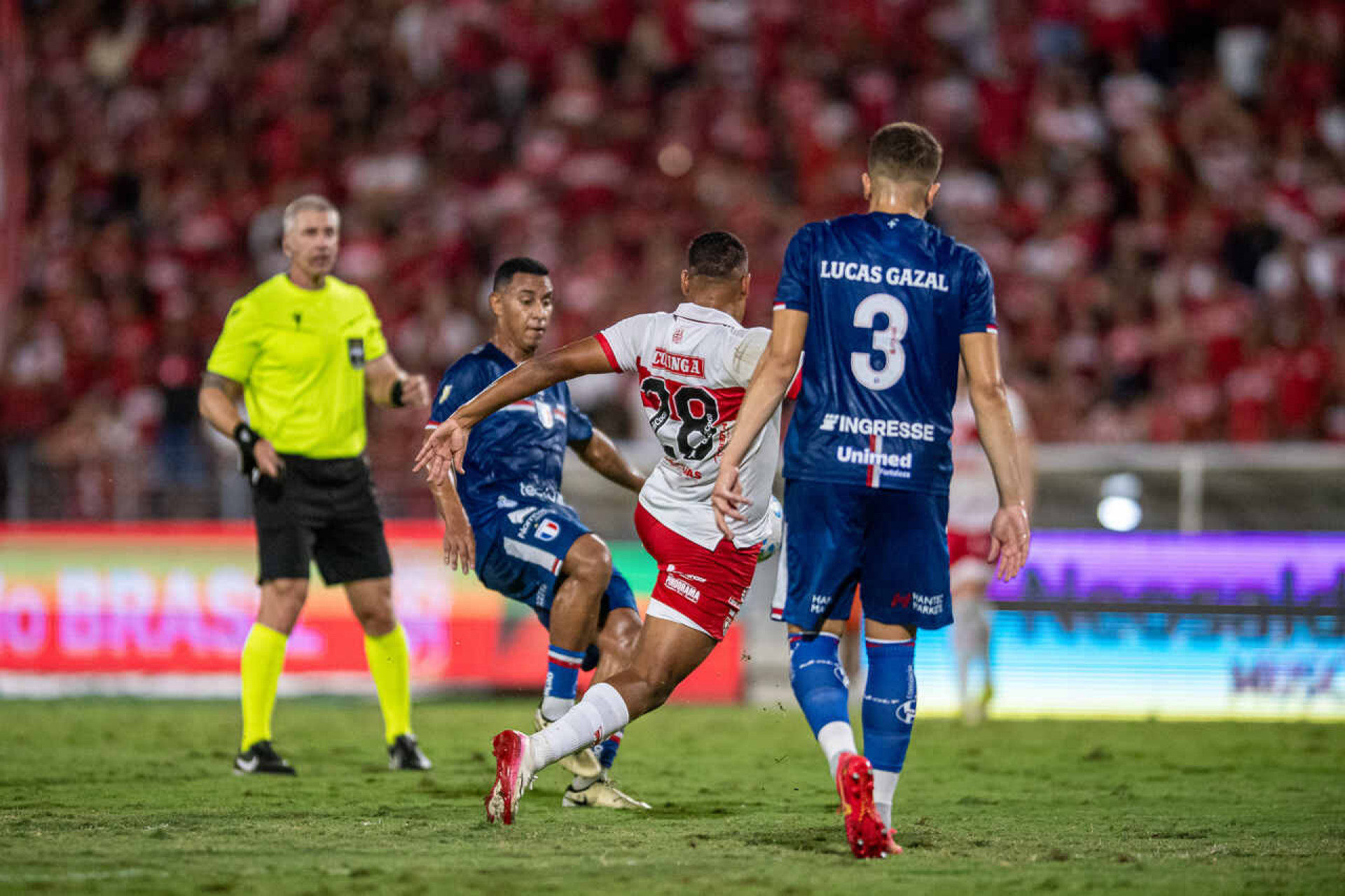 Fortaleza desperdi&ccedil;a p&ecirc;nalti, mas segura CRB e avan&ccedil;a na Copa do Brasil
