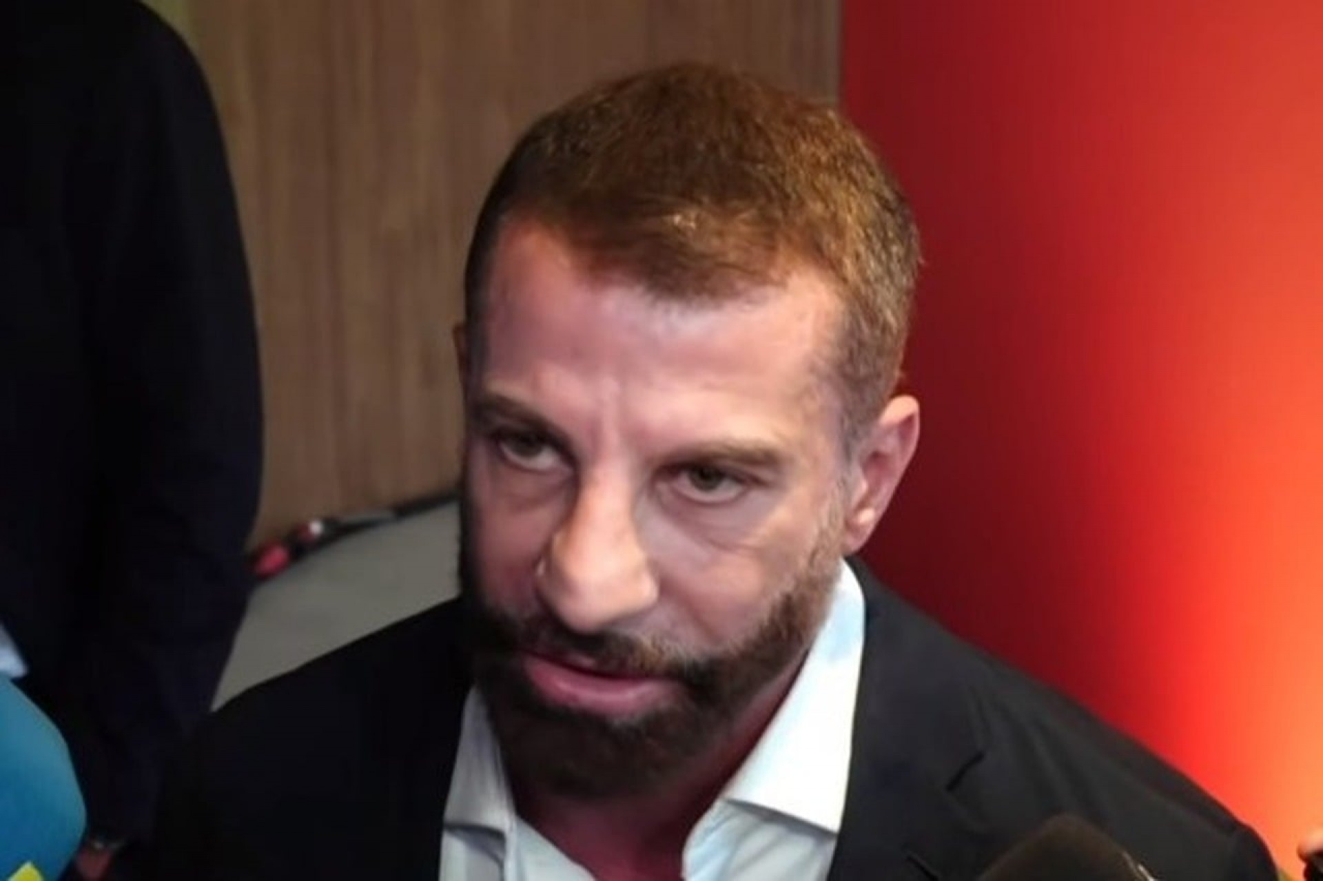 Vasco e Lamacchia ainda divergem sobre SAF; Justi&ccedil;a penhora a&ccedil;&otilde;es