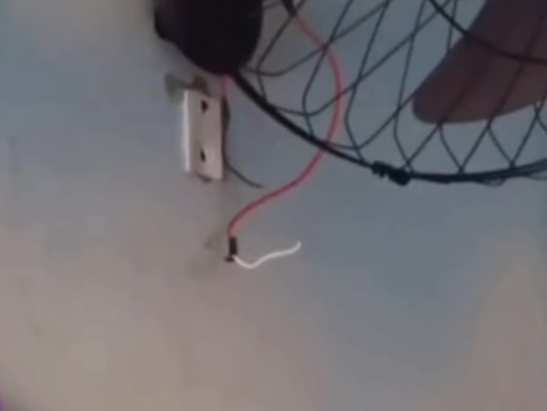 Criminosos furtaram TVs e ventiladores do Centro Cultural Educar - Reprodução / Redes Sociais