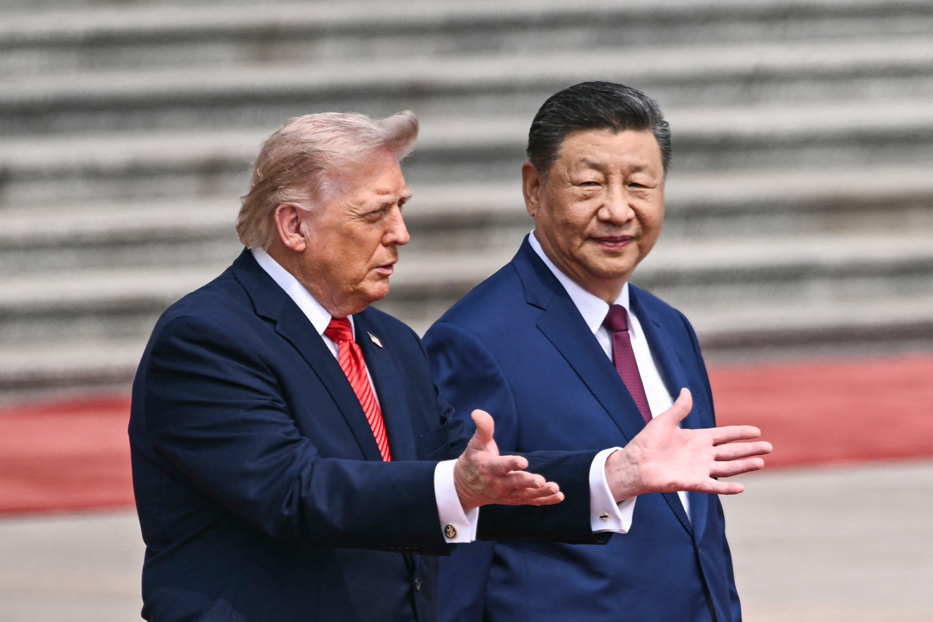 Trump e Xi concordam que Estreito de Ormuz 'deve seguir aberto', afirma Casa Branca