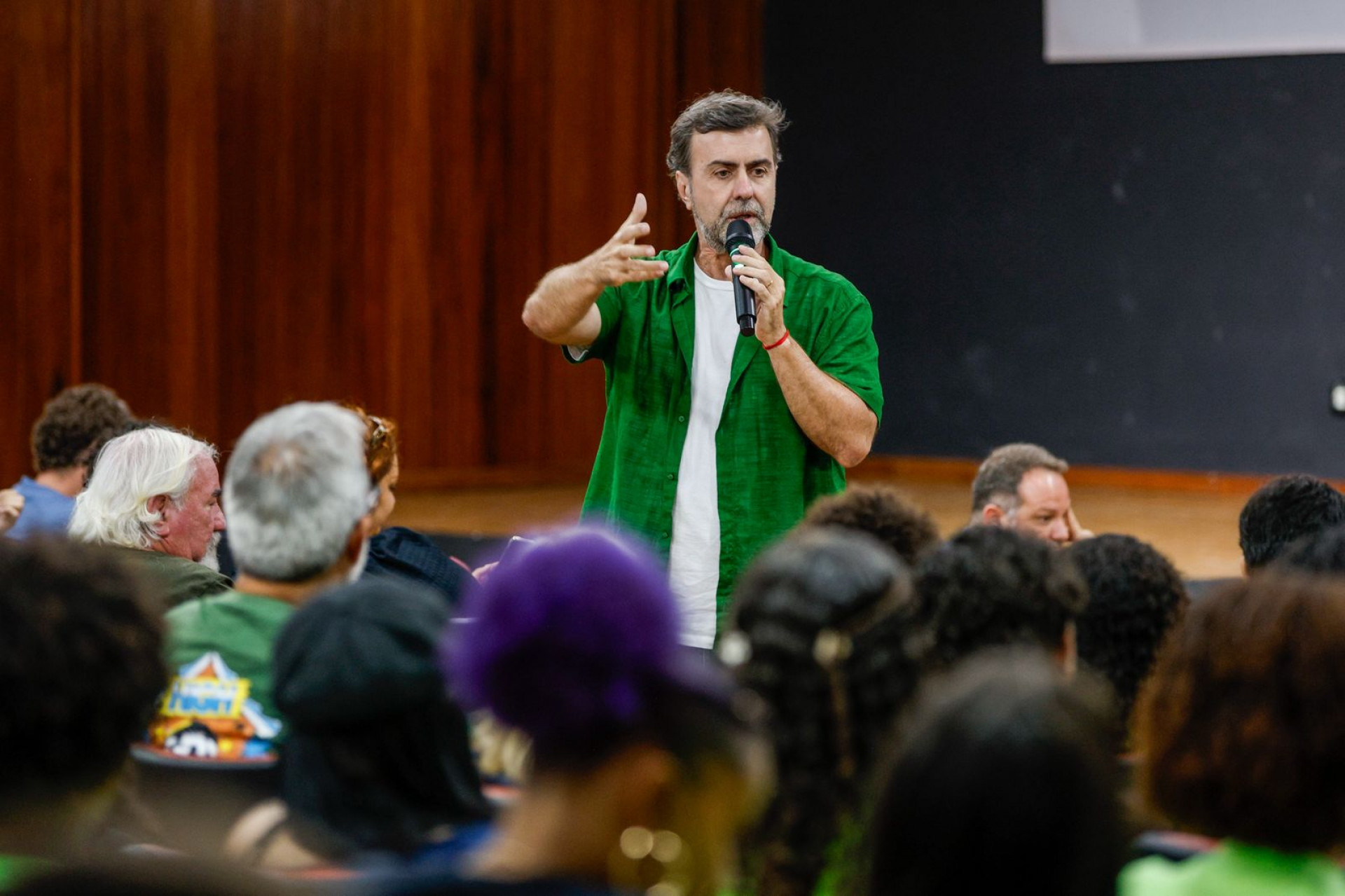 Obra analisa impactos da violência nas estruturas políticas do estado. - Reprodução/ Marcio Menasce 