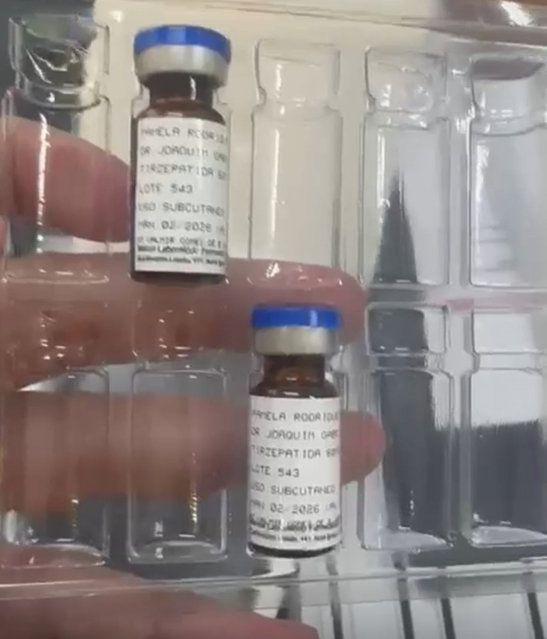 Médico e servidora são afastados por venda ilegal de caneta emagrecedora na Baixada