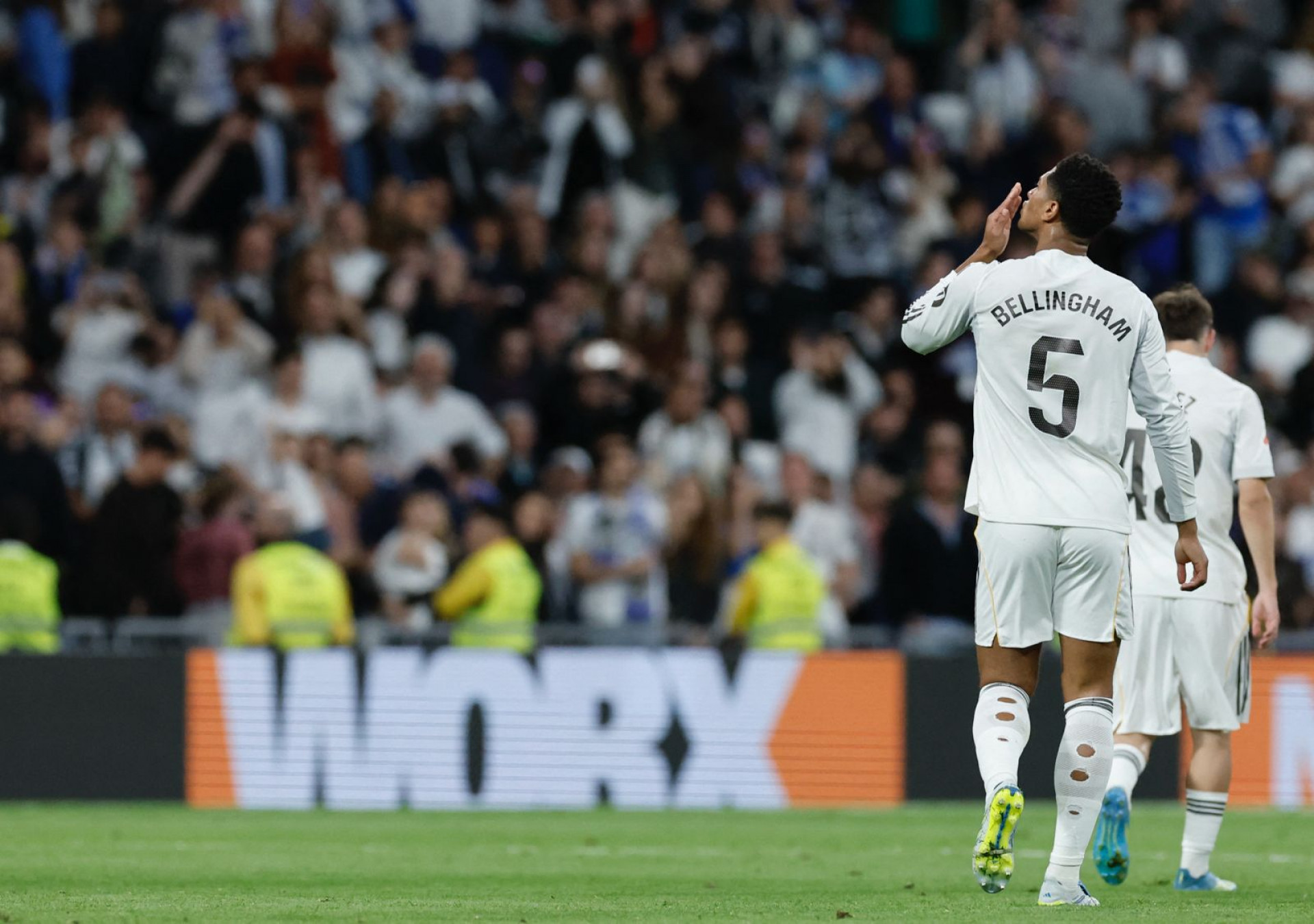 Real Madrid vence o lanterna Oviedo sob clima de protestos no Santiago Bernabéu