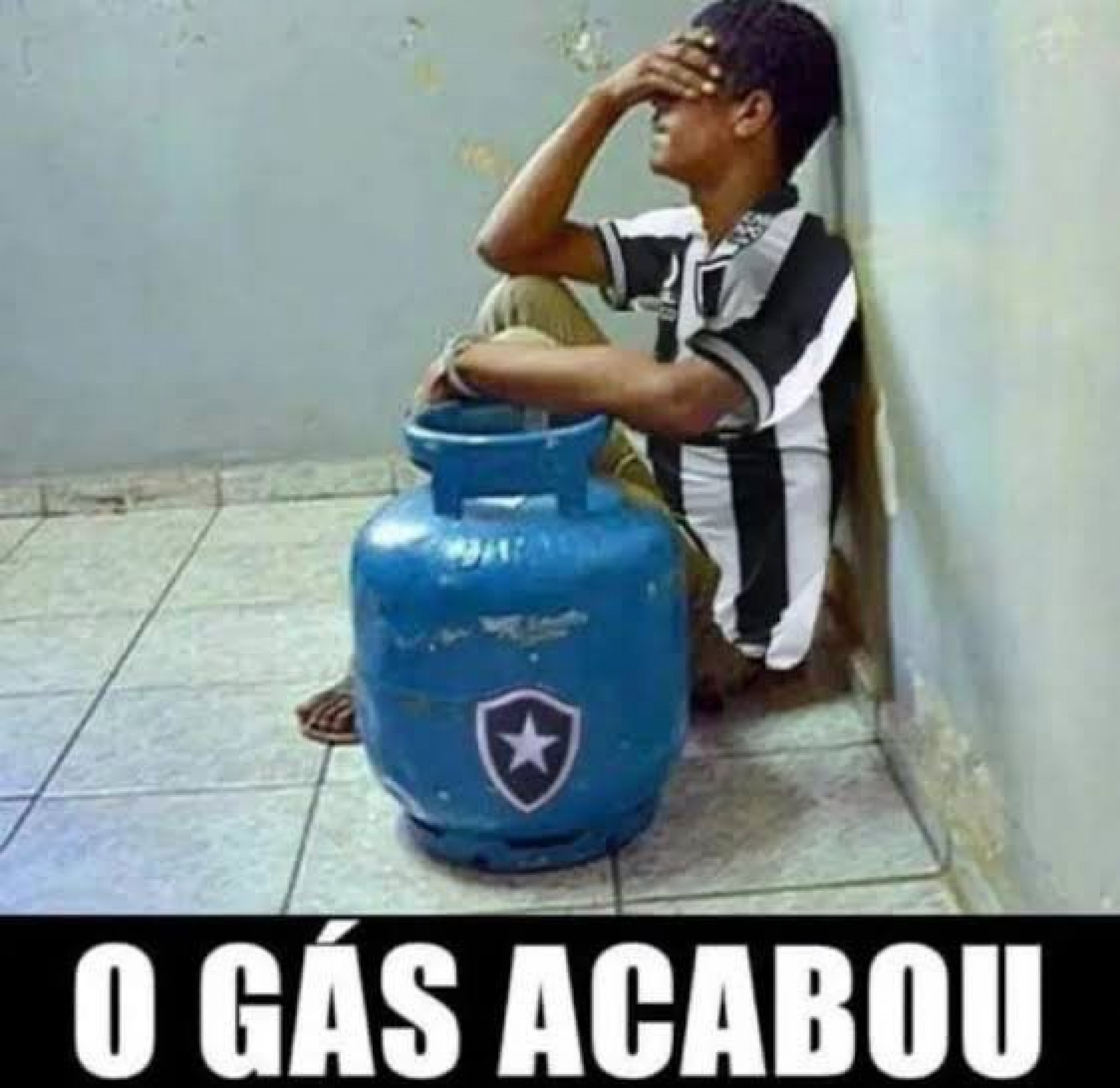 Meme sobre a eliminação do Botafogo na Copa do Brasil - Reprodução