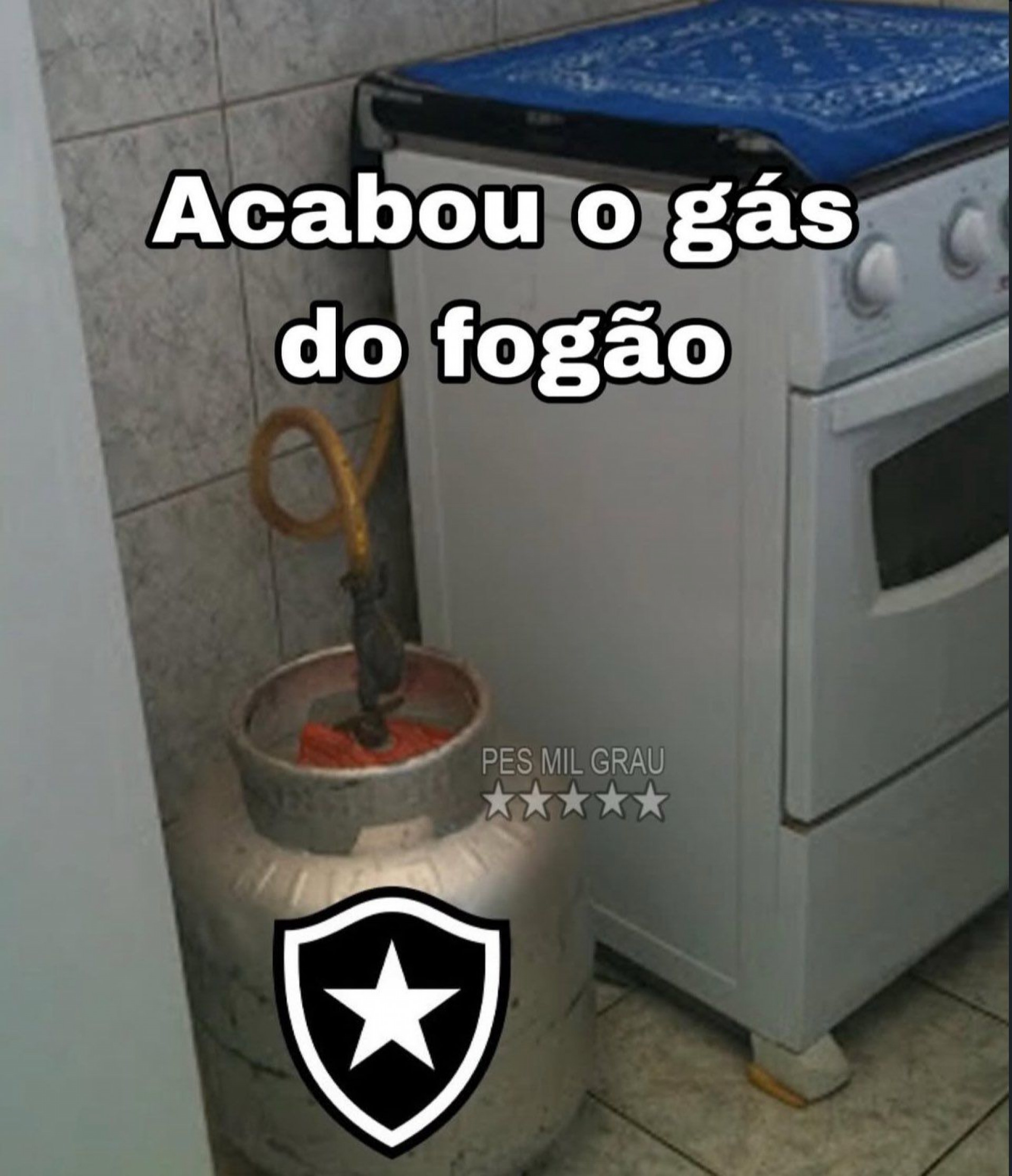 Meme sobre a eliminação do Botafogo na Copa do Brasil - Reprodução/Pes Mil Grau