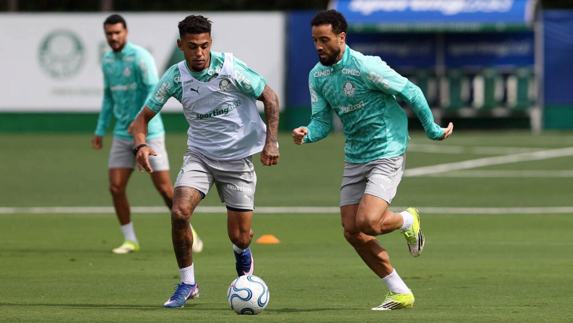 Felipe Anderson, do Palmeiras, projeta duelo com o Cruzeiro: “Cada ponto &eacute; importante”