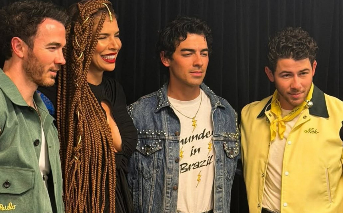 Vanessa da Mata celebra participação em show de Jonas Brothers e relata surpresa