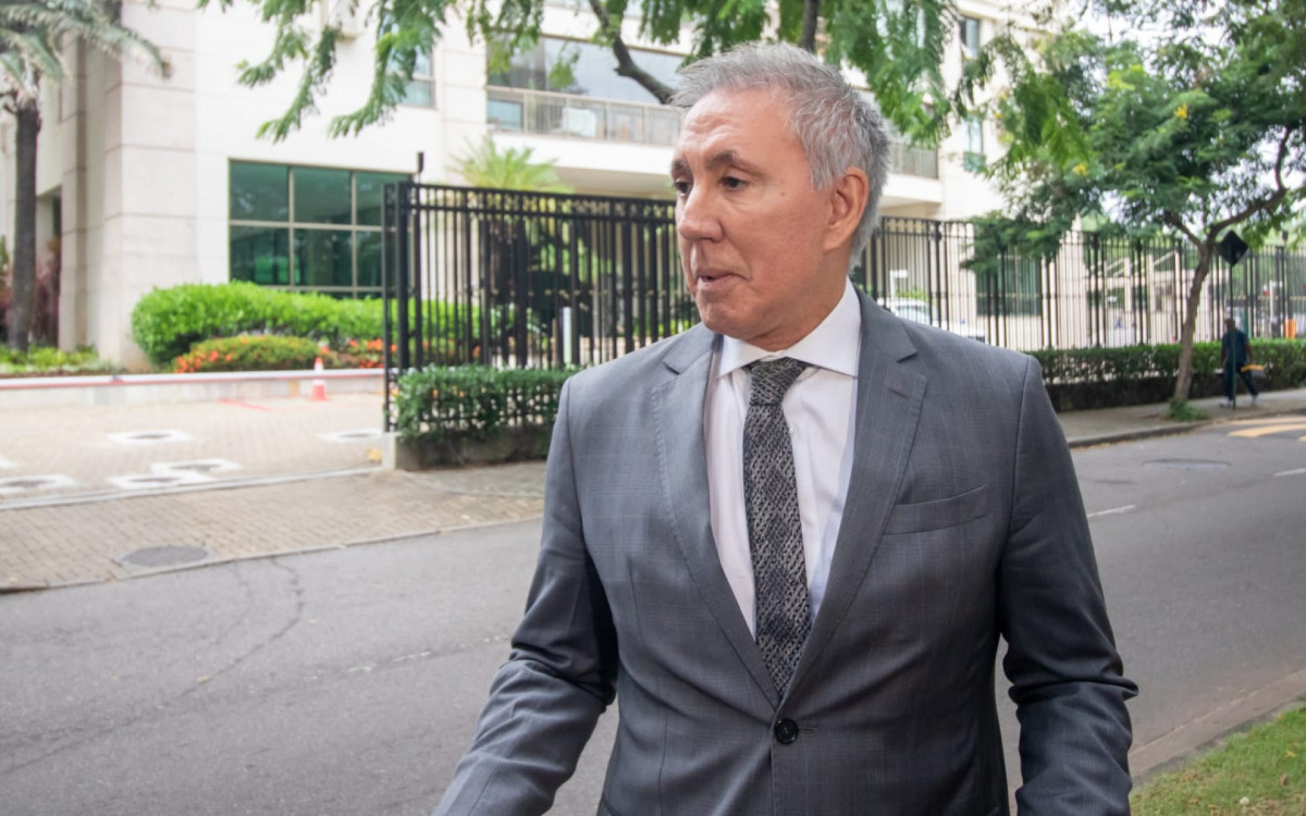 Carlo Luchione, advogado o ex-governador Cláudio Castro
