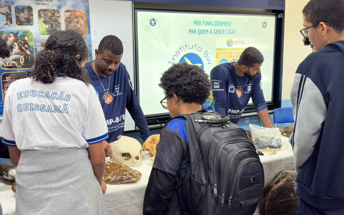Estudantes participaram de atividade interativa sobre preservação marinha e impactos do plástico nos oceanos em escola de Quissamã