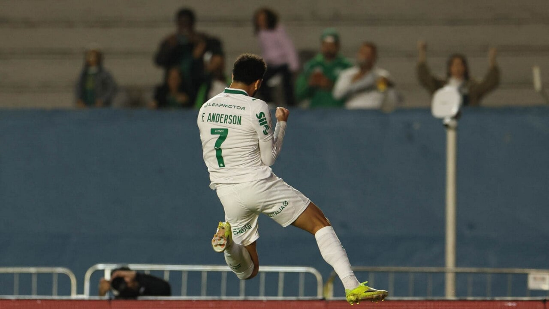 Palmeiras x Cruzeiro: onde assistir, escala&ccedil;&otilde;es e arbitragem