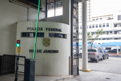 Delegado da PF é condenado por corrupção e lavagem de dinheiro no Rio
