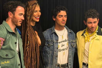 Vanessa da Mata celebra participação em show de Jonas Brothers e relata surpresa