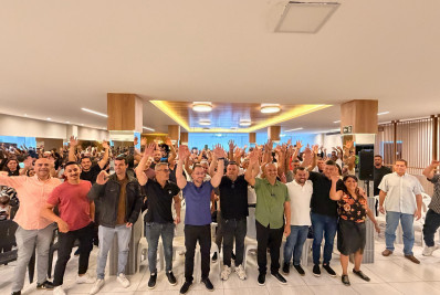 Fábio do Pastel recebe Felipe Pampolha para encontro político em São Pedro