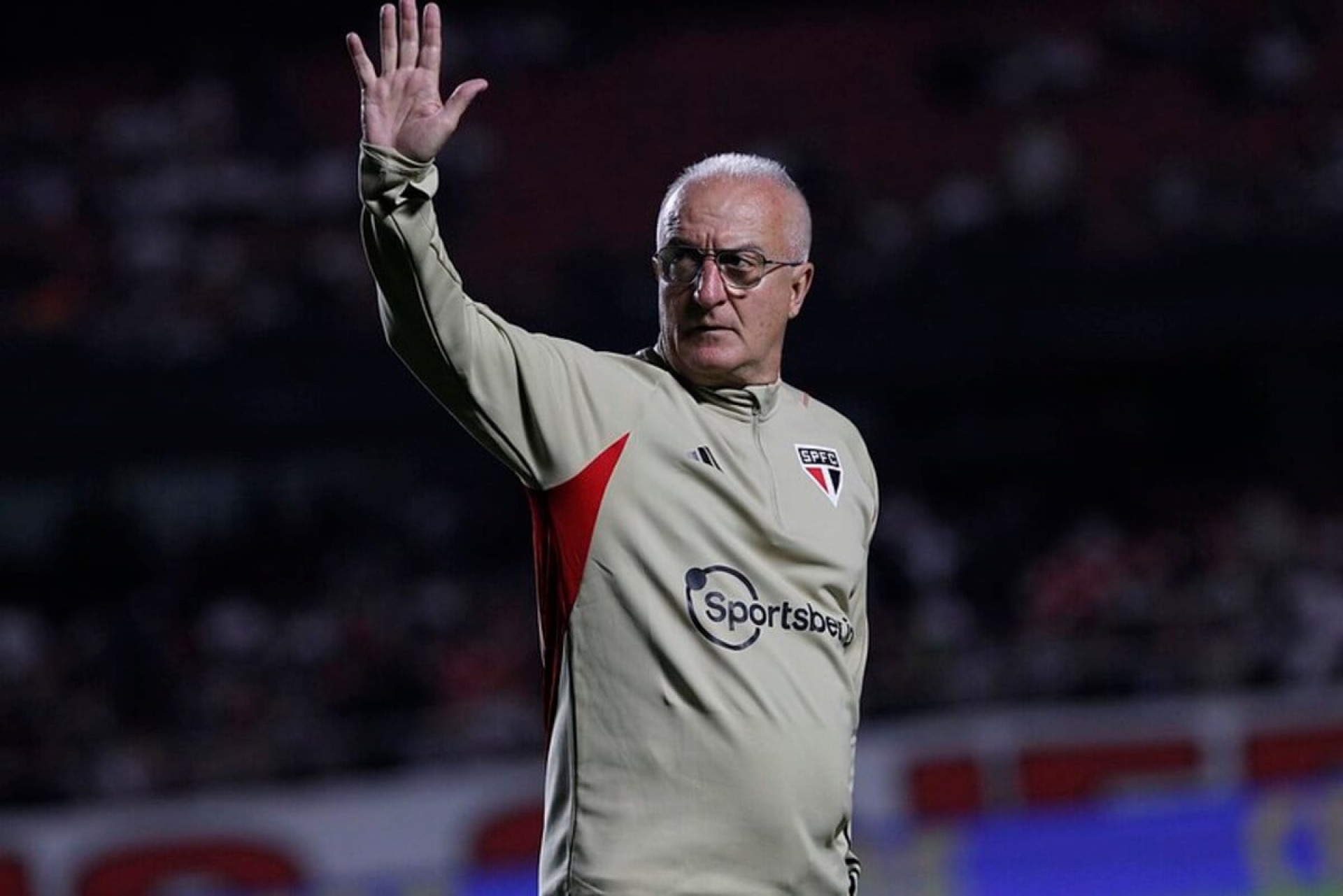 S&atilde;o Paulo e Dorival J&uacute;nior avan&ccedil;am para acerto ap&oacute;s redu&ccedil;&atilde;o na pedida financeira