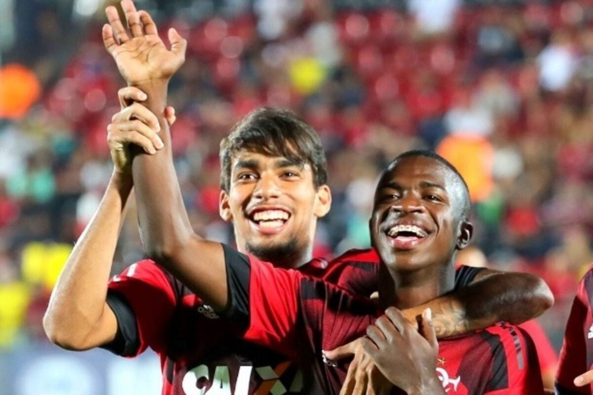 Paquet&aacute; brinca sobre volta de Vini Jr ao Flamengo: “Na hora certa”