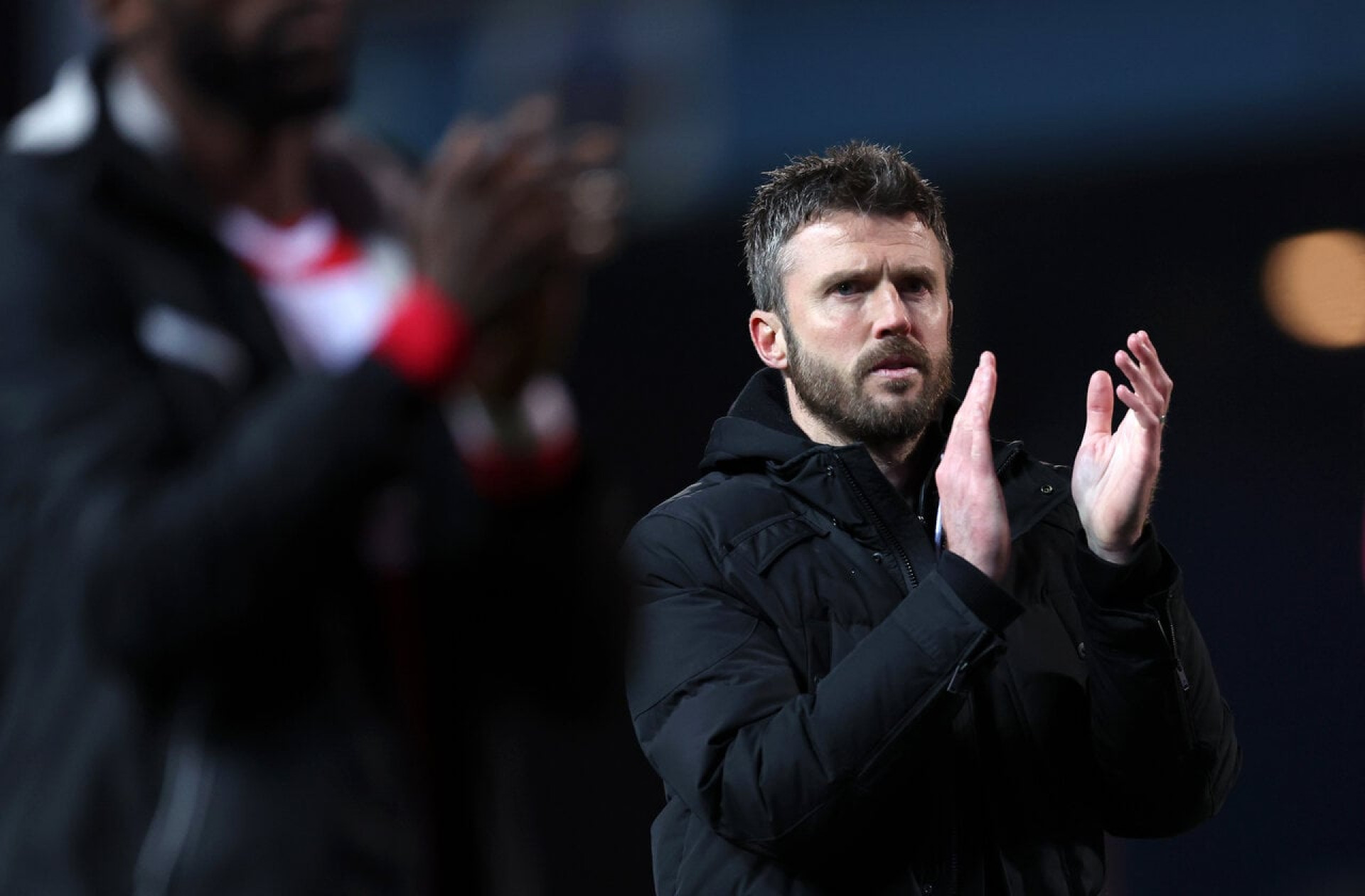 Manchester United encaminha acordo para efetivar Carrick no comando