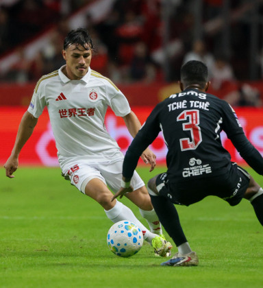 Vasco joga mal e é goleado pelo Inter <br>no Brasileiro