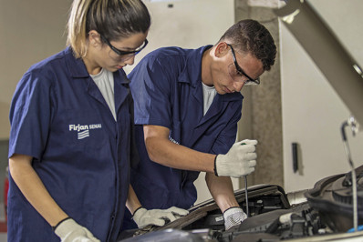Macaé ganha reforço na qualificação profissional com cursos técnicos gratuitos da Firjan SENAI
