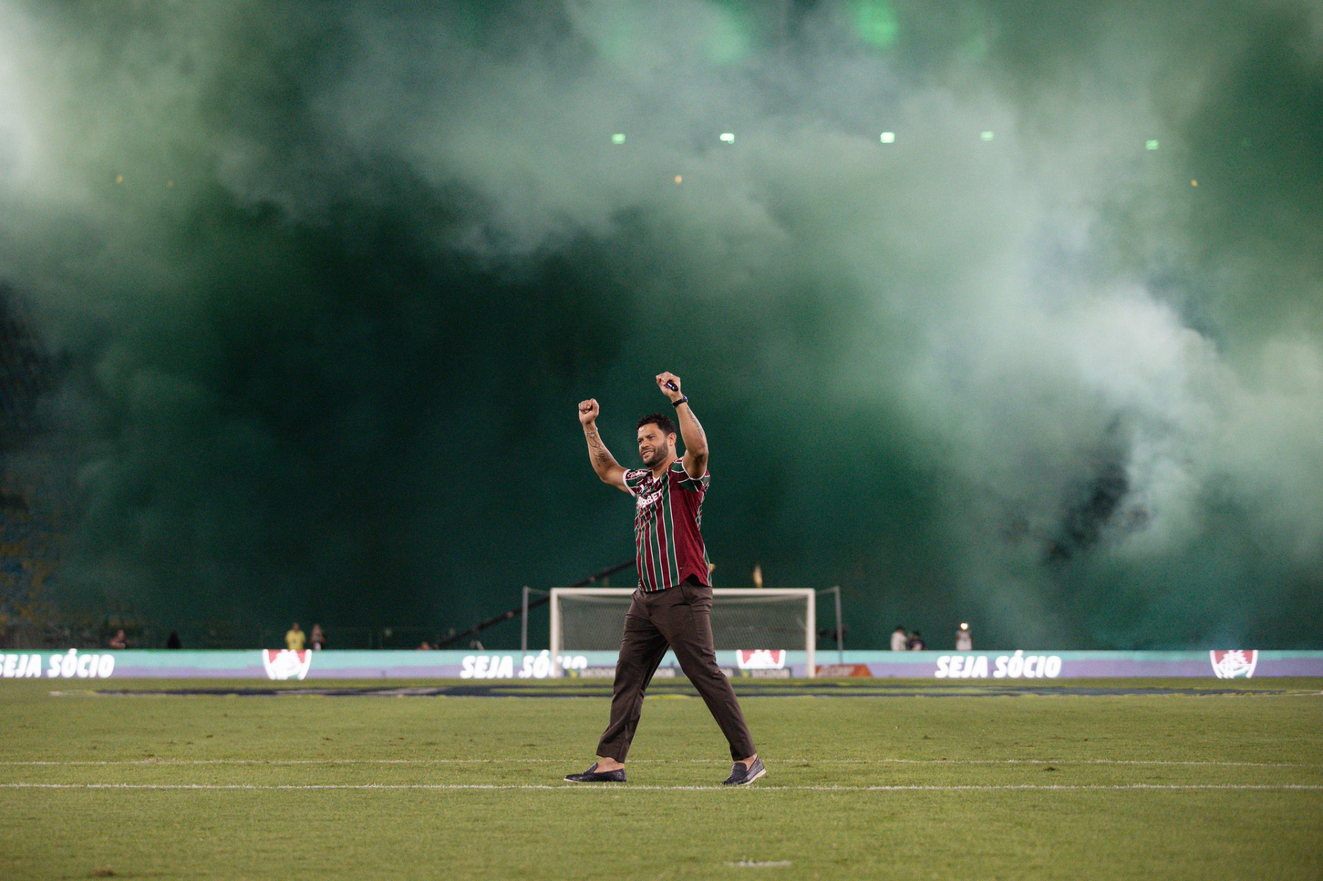 Hulk foi recebido com festa pela torcida do Fluminense no Maracanã
 - Marcelo Gonçalves/Fluminense FC