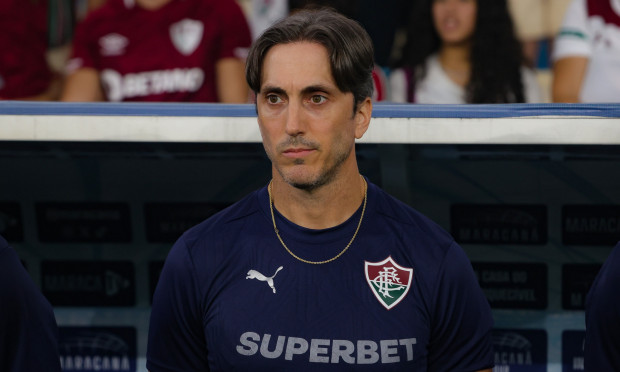 Fluminense demite técnico Luis Zubeldía