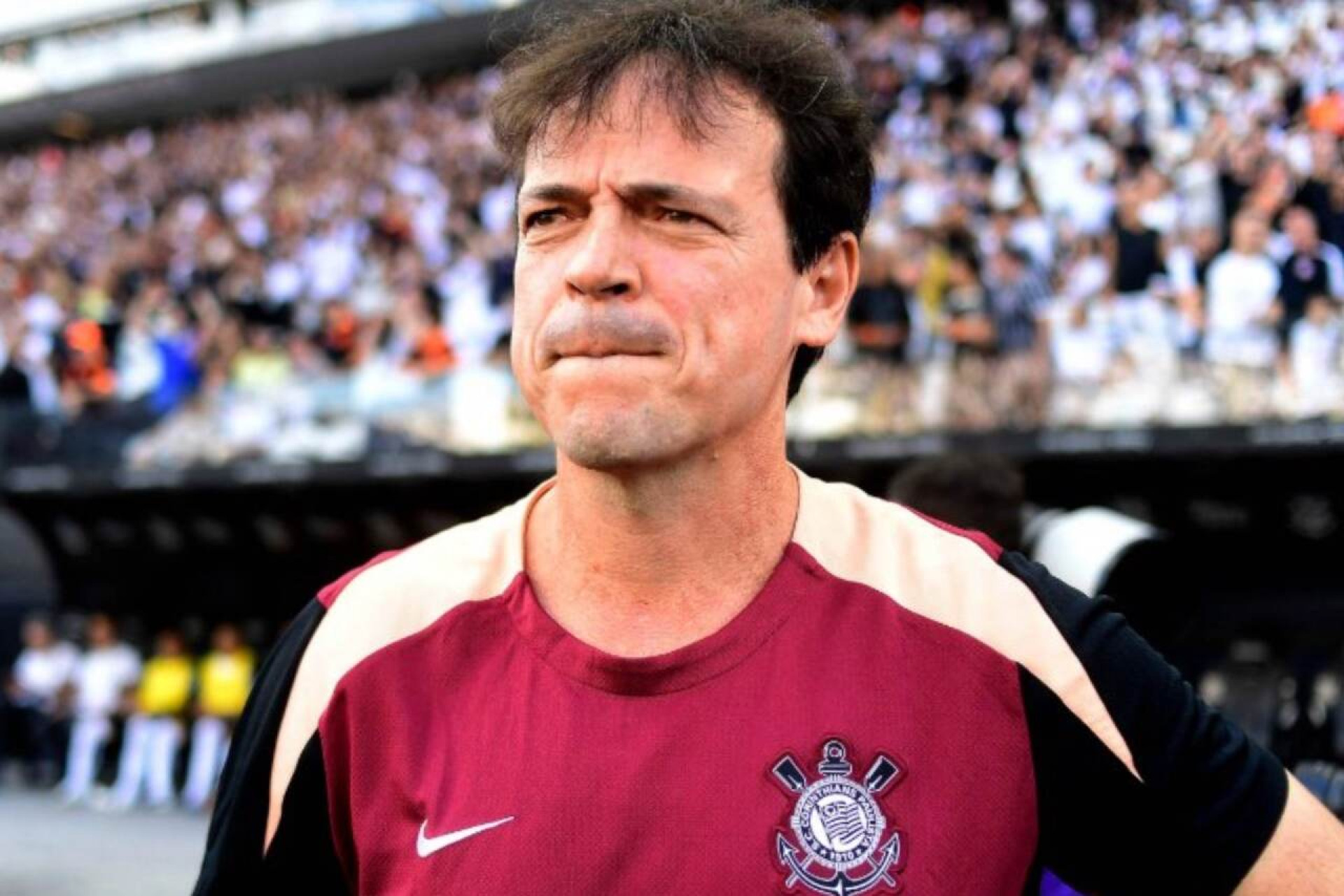 Diniz enfrenta ‘pedra no sapato’ para fazer o Corinthians crescer no Brasileir&atilde;o