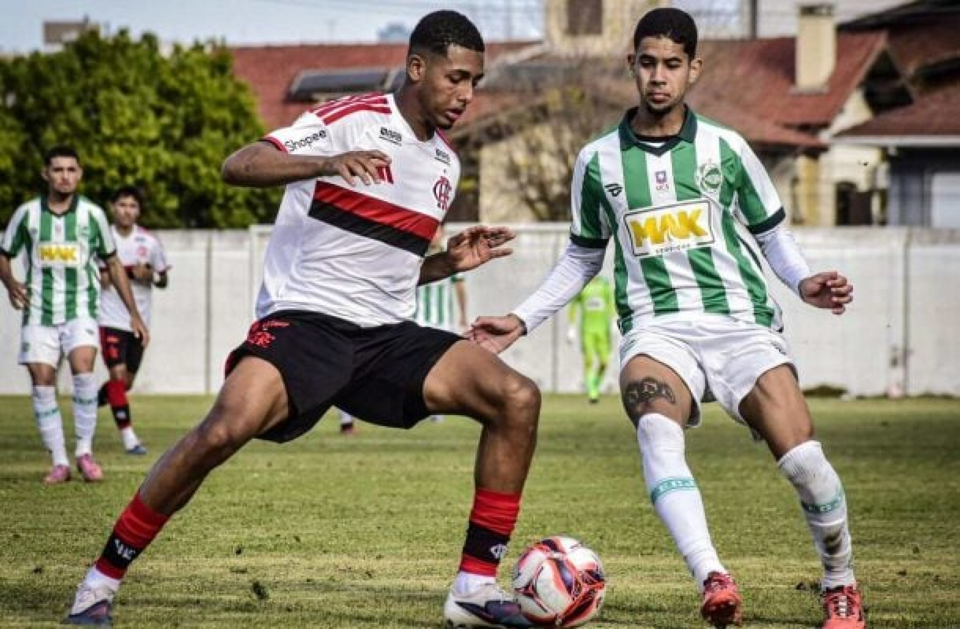 Flamengo bate o Juventude e se aproxima do G8 do Brasileir&atilde;o sub-20