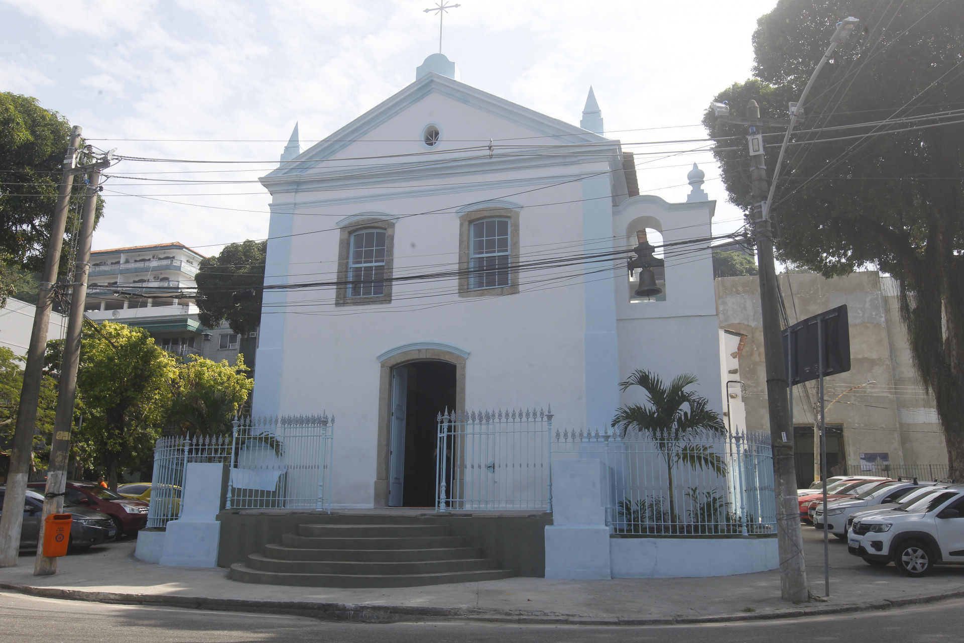 Patrim&ocirc;nio de 315 anos, Santu&aacute;rio Nossa Senhora d&rsquo;Ajuda reabre e emociona fi&eacute;is na Ilha do Governador
 - Reginaldo Pimenta/Ag&ecirc;ncia O Dia