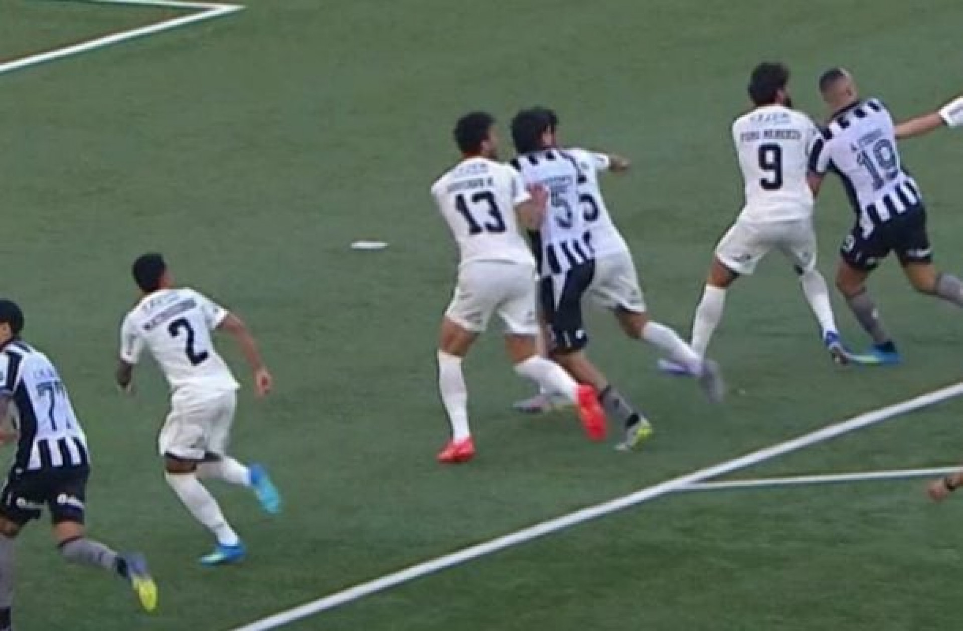 Botafogo x Corinthians: “erro” de an&aacute;lise gera pol&ecirc;mica em p&ecirc;nalti anulado