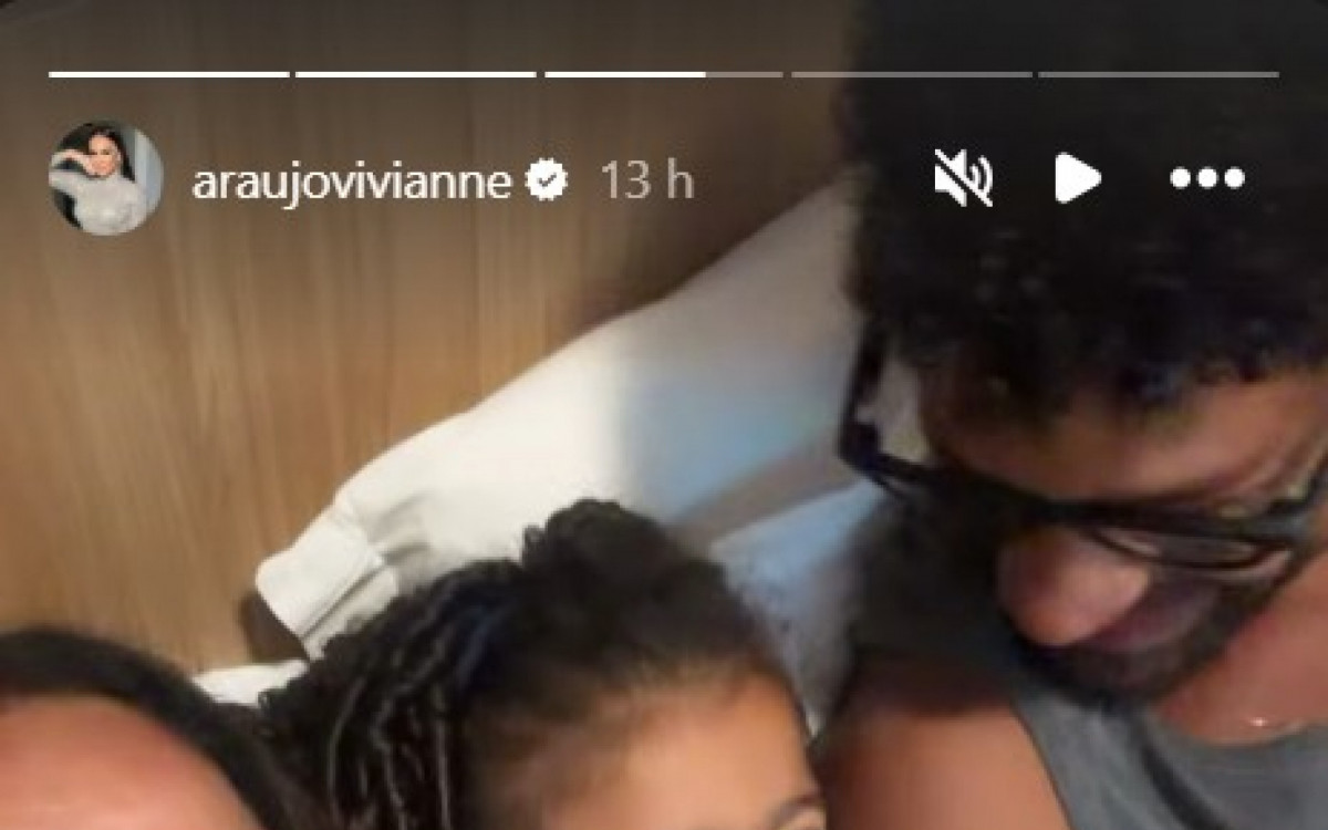 Vivianne Ara&uacute;jo, Guilherme Milit&atilde;o e filho do casal, Joaquim, em Fortaleza