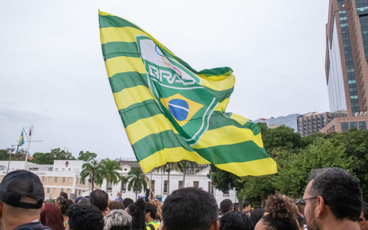 Festa dos torcedores brasileiros nos arredores do Museu do Amanhã